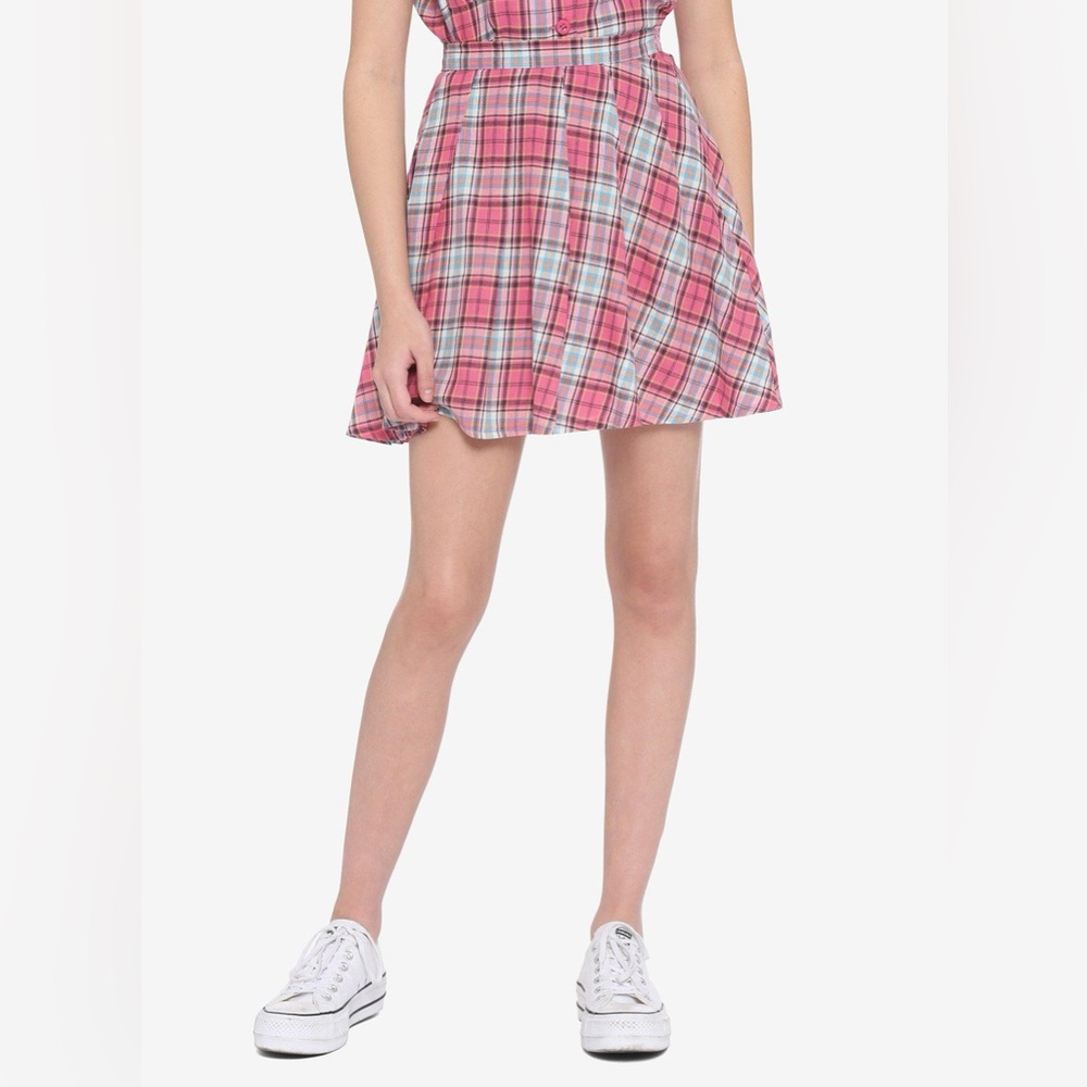 NWT Hot Topic Daisy Street Pink Plaid Pleated Skirt.